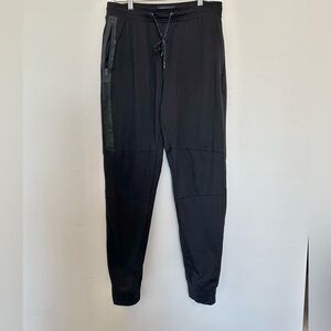 AMERICAN EAGLE black men joggers Size M
